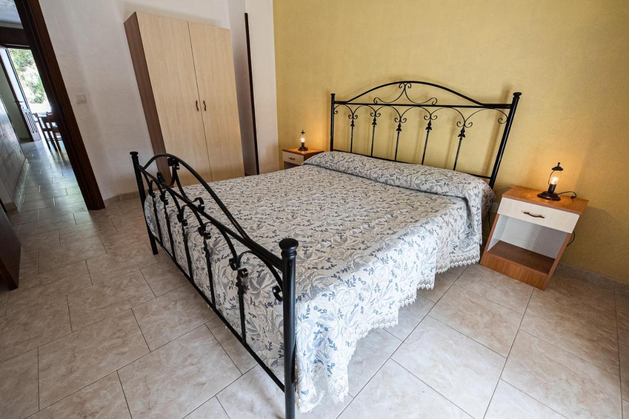 Апартаменты Mancaversa Gallipoli Casa Vacanza Stefania Марина-ди-Манкаверса Экстерьер фото