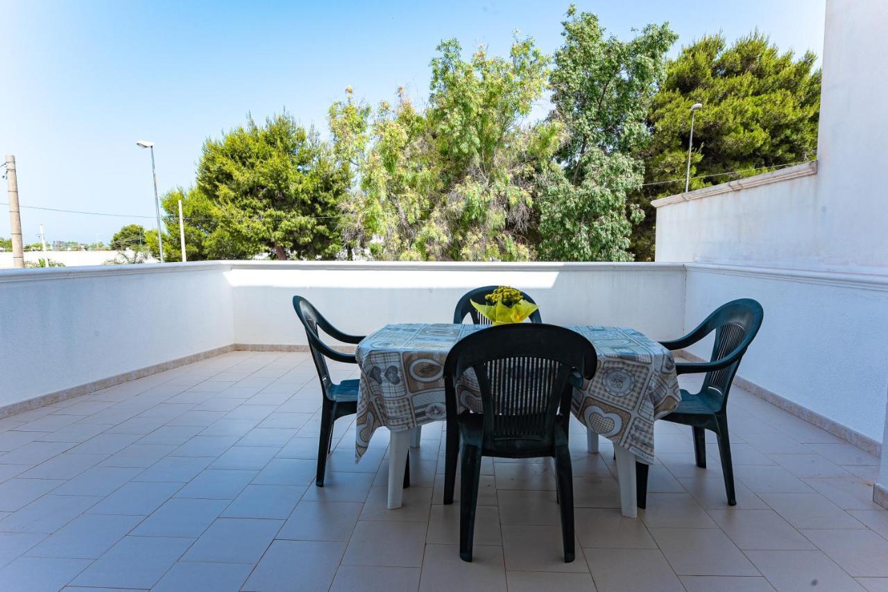 Апартаменты Mancaversa Gallipoli Casa Vacanza Stefania Марина-ди-Манкаверса Экстерьер фото